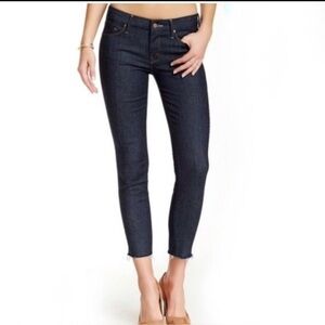 Mother Looker Ankle Fray in So Good Size 25 Color Blue